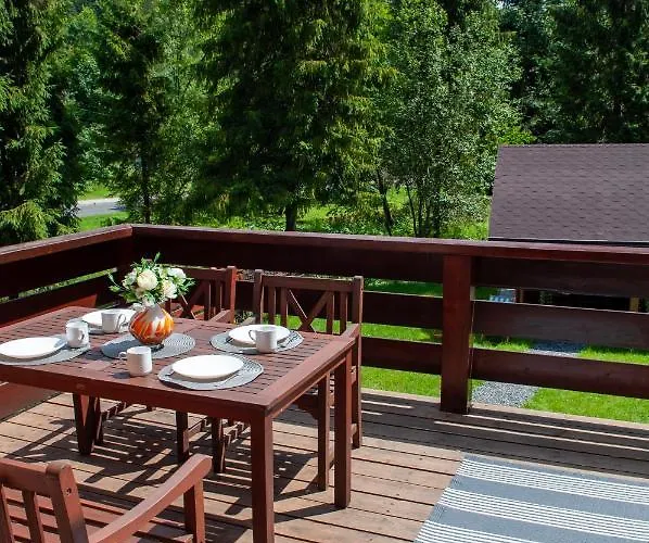 Monti بيت ضيافة شتوروك