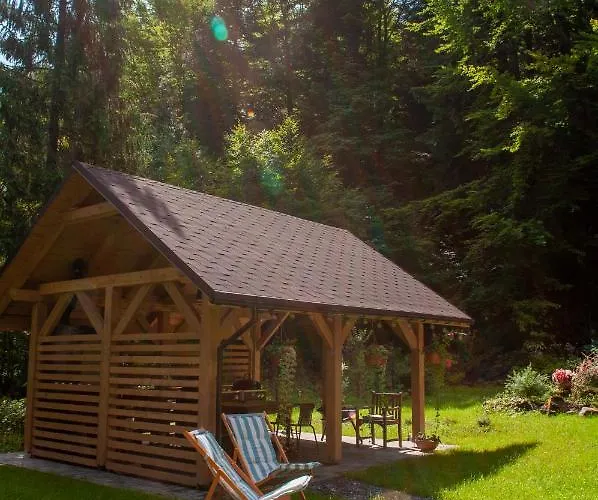 Monti بيت ضيافة *